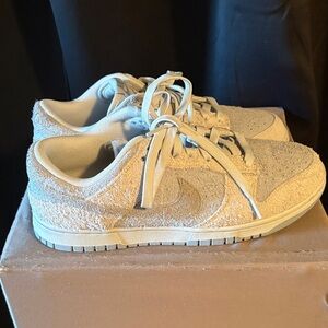 Nike gray/light blue Suede Low-Top Sneakers